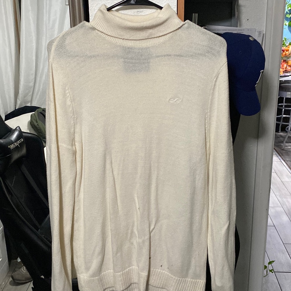 Hollister Turtle neck